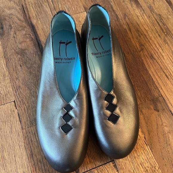 Thierry Rabotin Grace ballet style shoes Made in Italy size 34 new - Picture 3 of 4